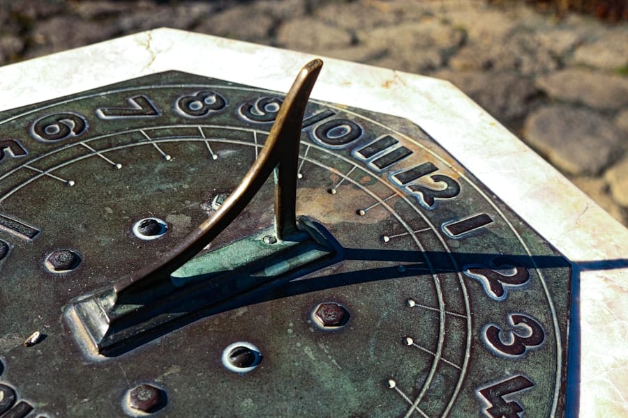 Navigational compass